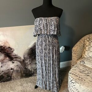 Casual strapless dress